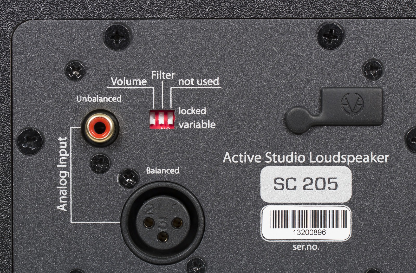 Eve audio. Eve Audio sc205. Eve Audio sc203. Активный сабвуфер с ,балансным входом XLR. Eve Audio ts107 + sc203.